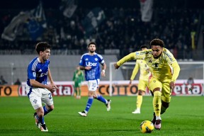 开云体育 -关于意甲倒计时，阿贾克斯集结日战术微调，细节引发关注，球迷炸锅，轮换策略成焦点的信息