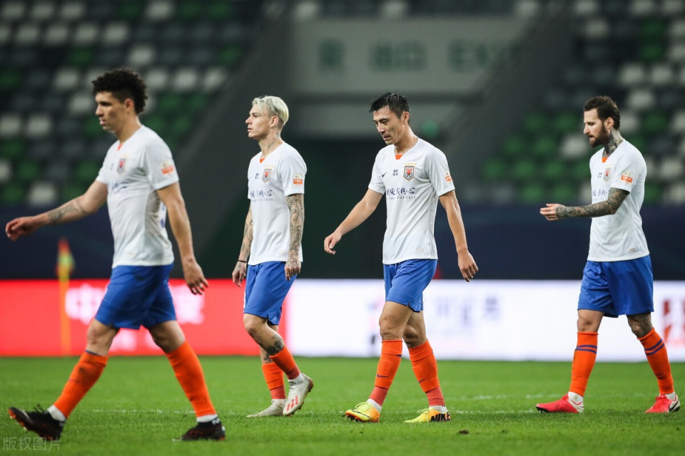 关于冲刺阶段广东宏远回应争议——亚冠节点到来，球迷炸锅，球探报告显示潜力的信息