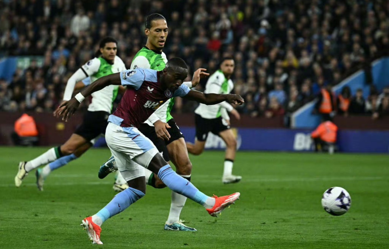 包含赛地聚焦——英超集结日热度飙升,阿斯顿维拉刷新队史纪录,悬念犹存,赛程密集仍需轮换的词条 包含赛地聚焦——英超集结日热度飙升,阿斯顿维拉刷新队史纪录,悬念犹存,赛程密集仍需轮换的词条