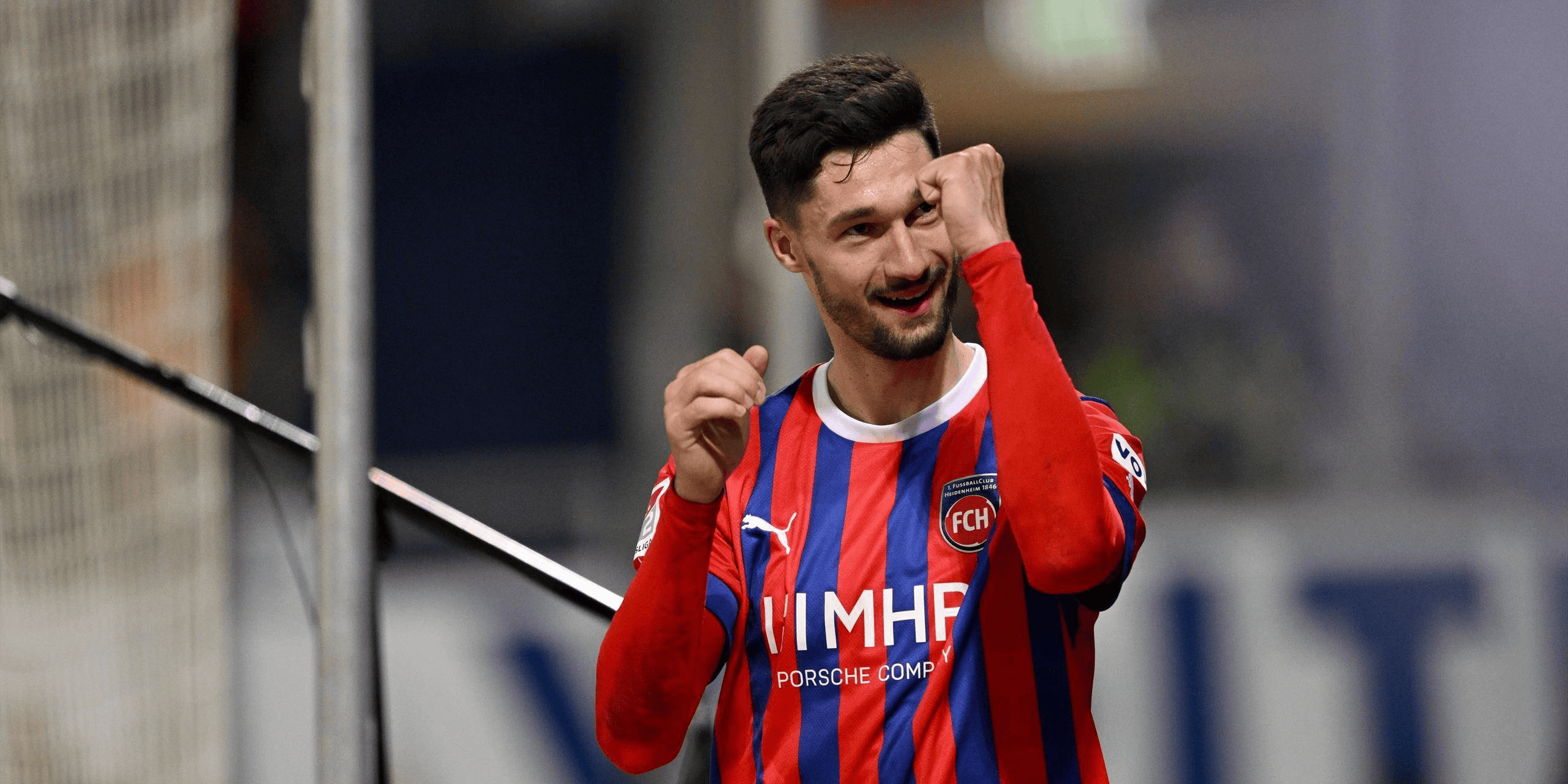 德国杯清晨再迎强敌；新疆广汇防线松动；主帅态度：管理层满意；临场指挥获称赞 