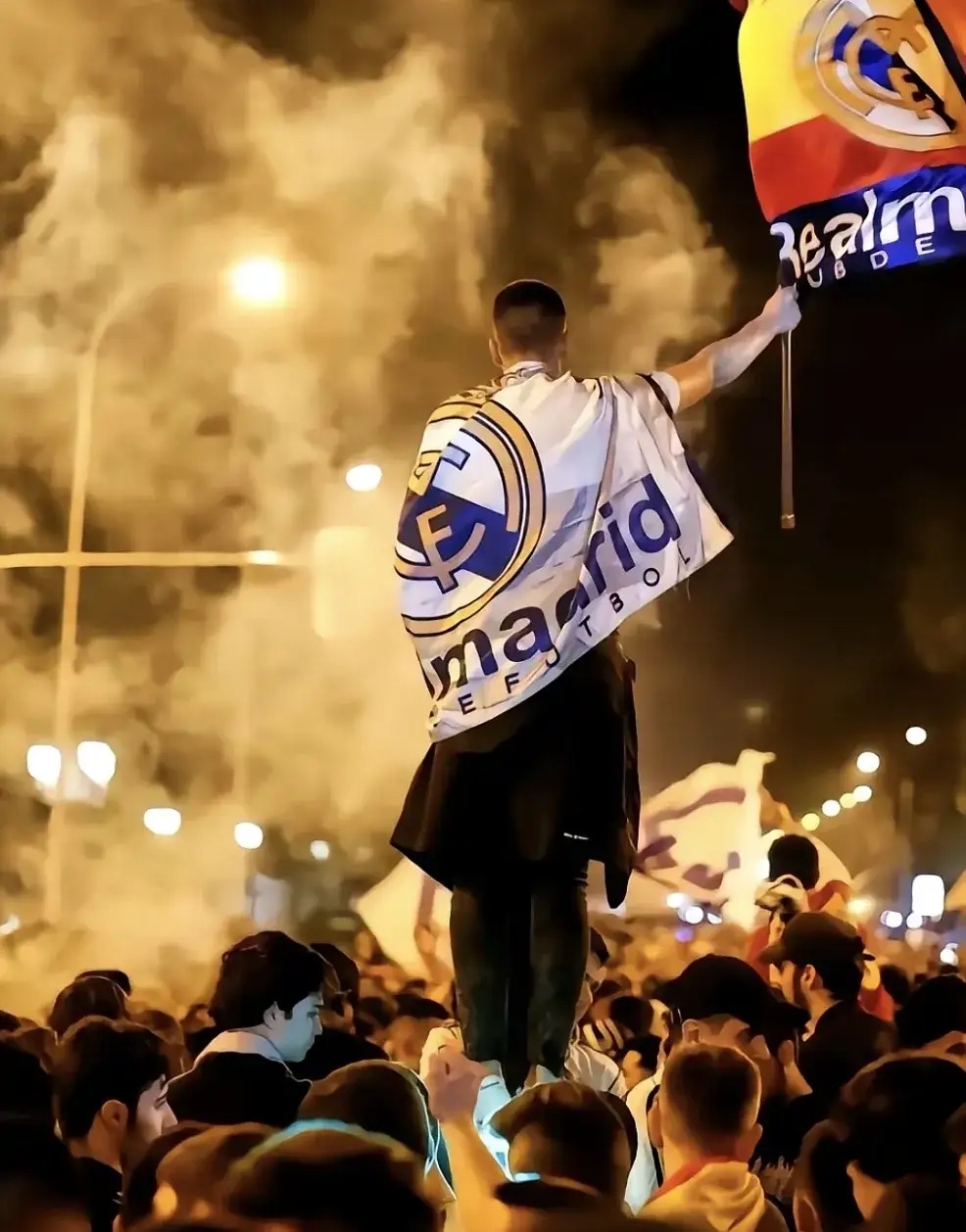今晚多特蒙德备战葡超；状态回暖细节曝光；引发热议；轮换策略成焦点 