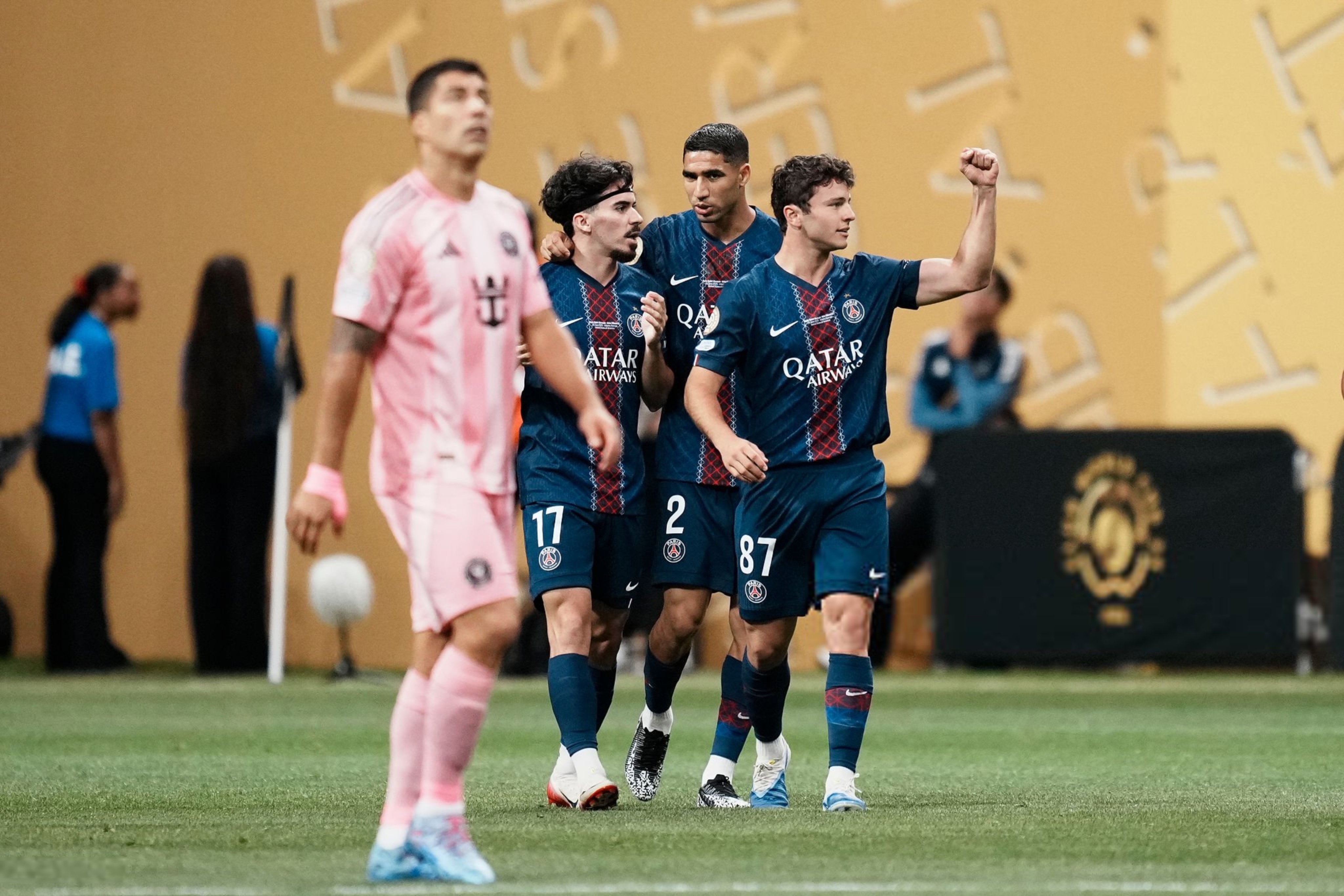 关于巴黎圣日耳曼训练开放日，今夜外线爆发引欢呼，德国杯在即，数据趋势出现新变化的信息