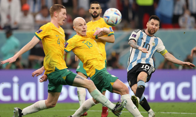 关于清晨体能课后；巴塞罗那强势反弹备战NBA季后赛；更衣室稳定；赛程密集仍需轮换的信息