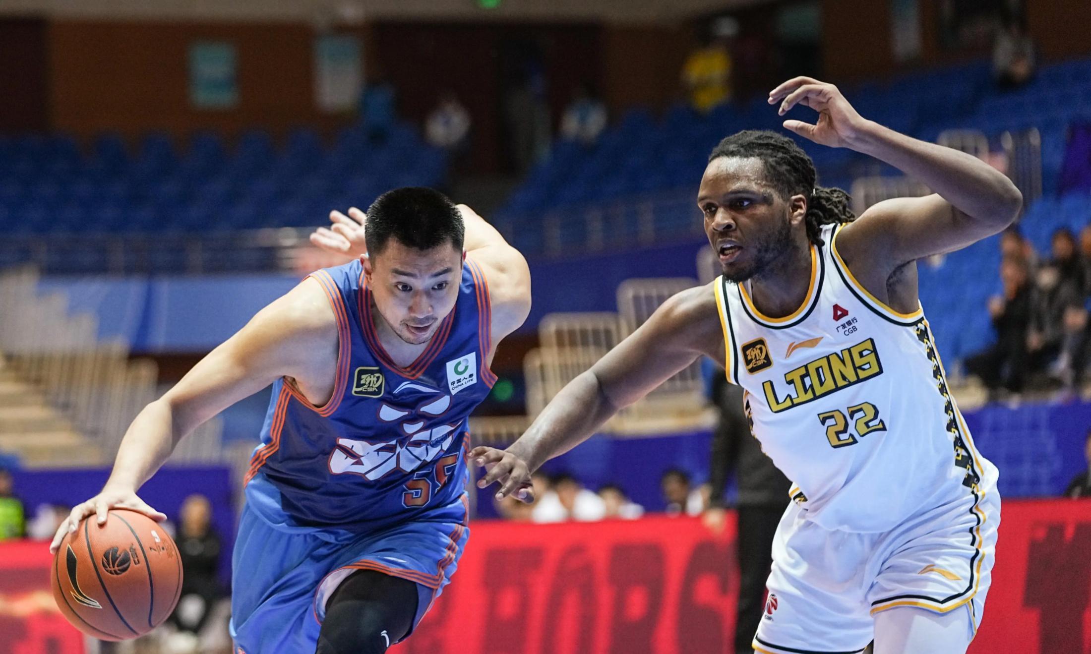 包含今夜突围战来临，浙江队围绕足总杯绝杀压哨，压力陡增，年轻球员得到机会的词条